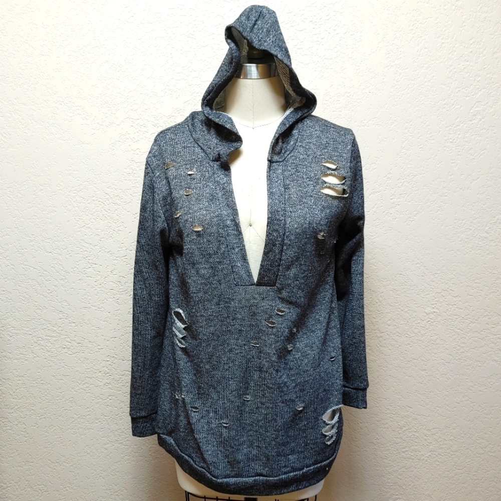 Fashionnova Cut out sweater